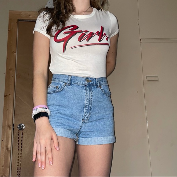 Graphic Tee - Picture 4 of 4